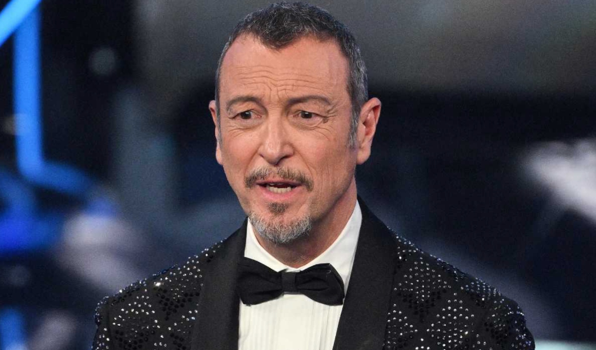 Amadeus, non si era mai saputo prima: il retroscena velenoso su “Affari Tuoi” Amadeus, non si era mai saputo prima: il retroscena velenoso su “Affari Tuoi”