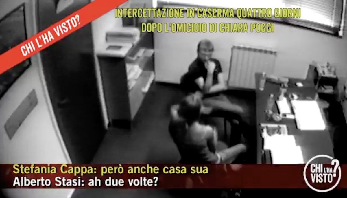 “Chi l’ha visto?”, caso Garlasco: in onda il video in cui Stefania prova a convincere Stasi in caserma “Chi l’ha visto?”, caso Garlasco: in onda il video in cui Stefania prova a convincere Stasi in caserma