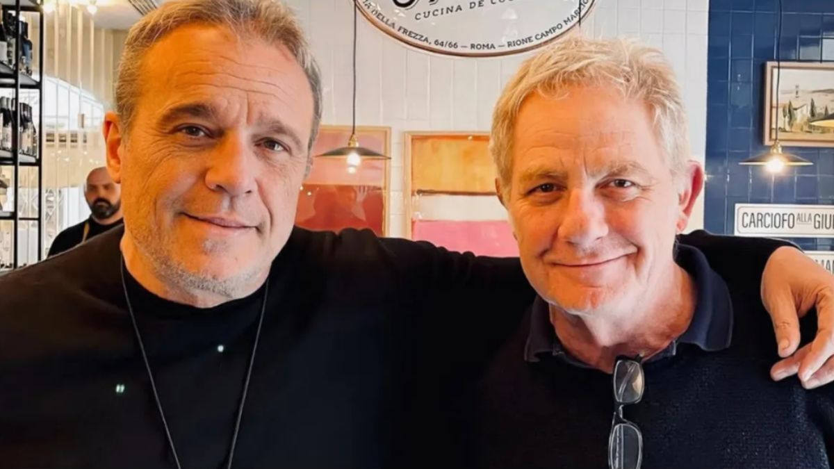 Claudio Amendola, il gesto da brividi per Antonello Fassari: italiani in lacrime Claudio Amendola, il gesto da brividi per Antonello Fassari: italiani in lacrime