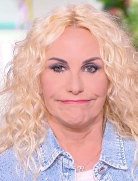 “Mi dispiace tanto”. Antonella Clerici, finale amaro a È sempre mezzogiorno: cos’è successo