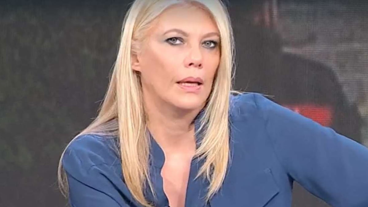 Eleonora Daniele attaccata pesantemente dall’ospite: choc e gelo nello studio di “Storie Italiane” (VIDEO) Eleonora Daniele attaccata pesantemente dall’ospite: choc e gelo nello studio di “Storie Italiane” (VIDEO)