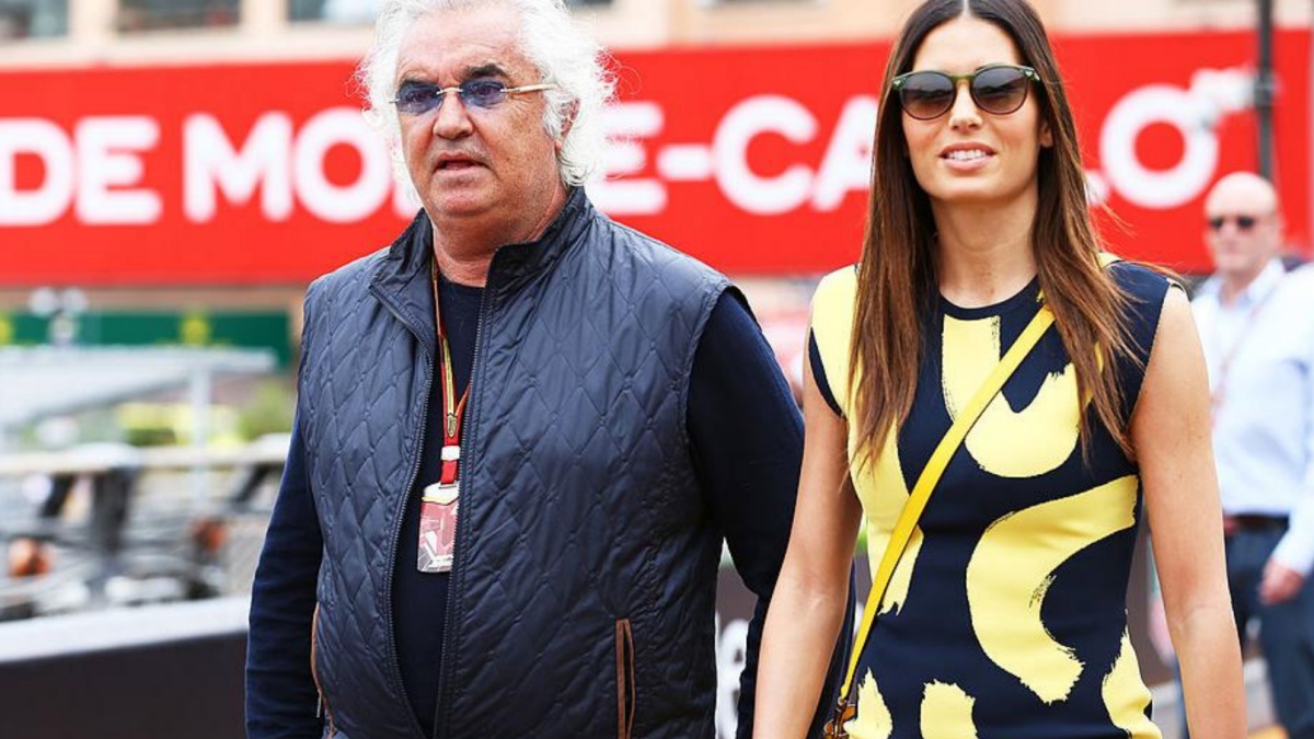elisabetta gregoraci senza freni ho usato il suo dito… l ha fatto davvero mentre briatore dormiva