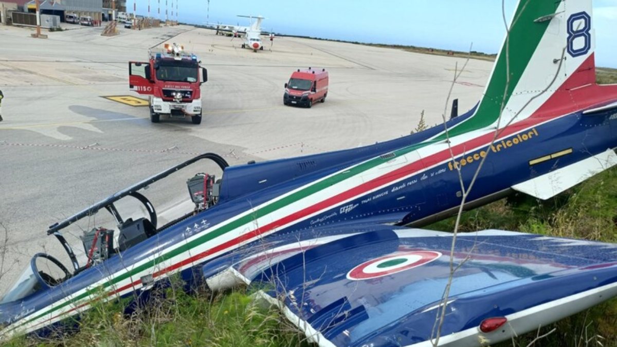 Incidente Frecce Tricolori, il generale Floreani rivela: “Cosa può essere successo” Incidente Frecce Tricolori, il generale Floreani rivela: “Cosa può essere successo”