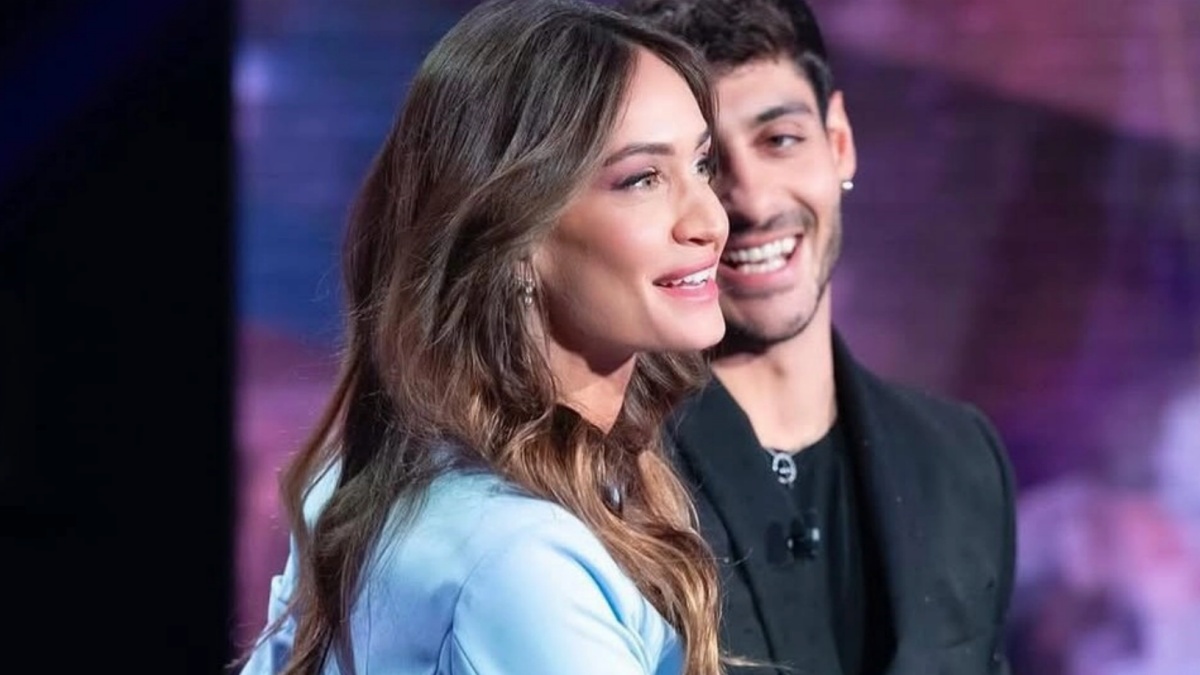 Javier Martinez e Helena Prestes: il lieto annuncio fa sognare i fan Javier Martinez e Helena Prestes: il lieto annuncio fa sognare i fan