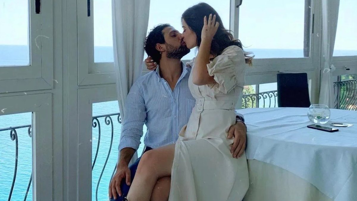 Matrimonio finito per la coppia vip: colpo di scena e annuncio tragico Matrimonio finito per la coppia vip: colpo di scena e annuncio tragico