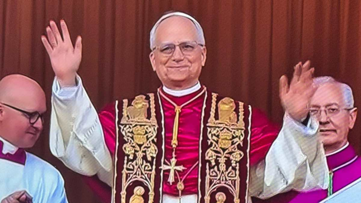 Papa Leone XIV, la coincidenza ha dell’incredibile: le foto che spiegano tutto Papa Leone XIV, la coincidenza ha dell’incredibile: le foto che spiegano tutto