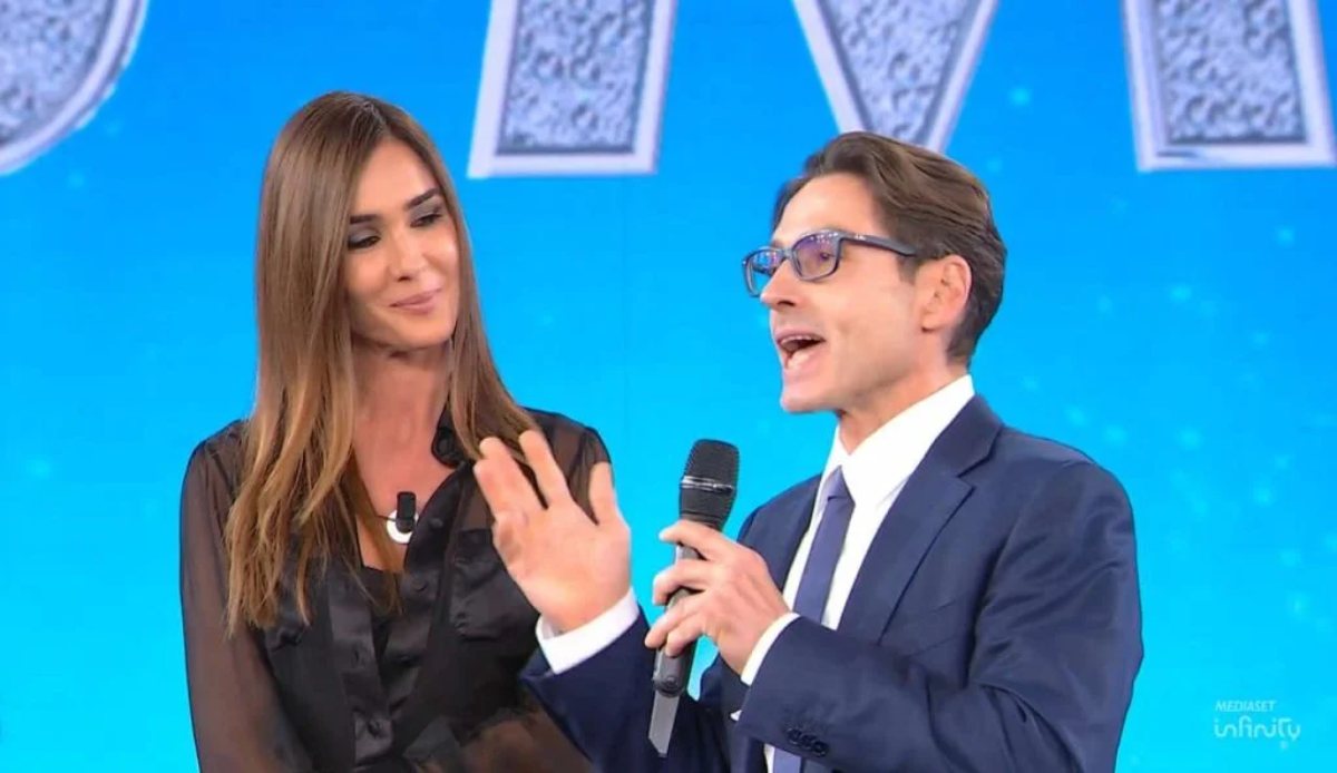pier silvio e silvia come li beccano dopo 25 anni insieme pioggia di lacrime