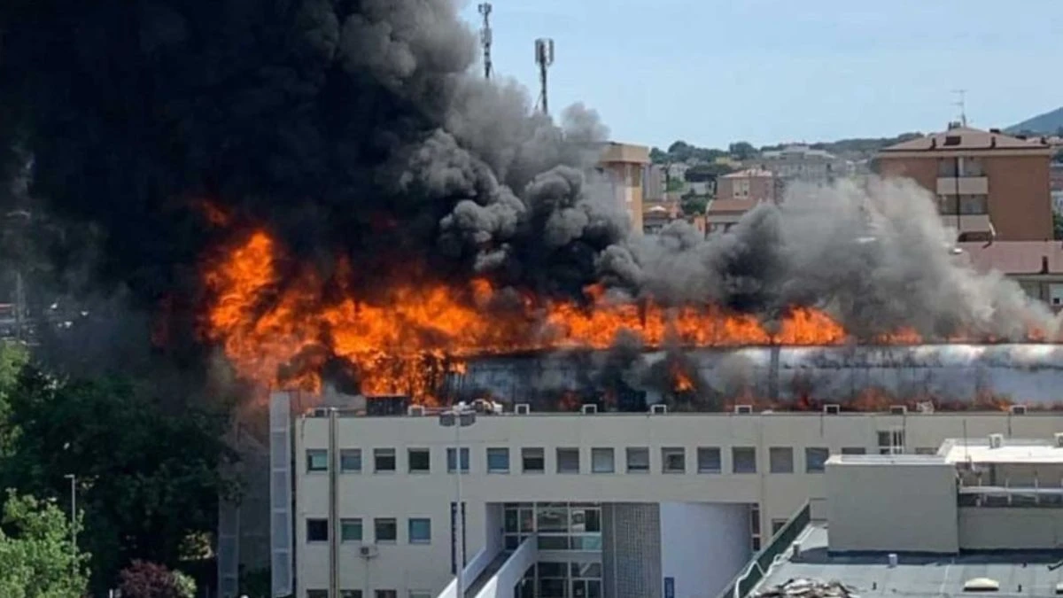 Incendio spaventoso, paura nell’università italiana