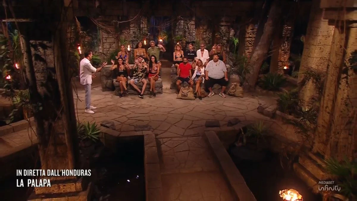 “L’Isola dei Famosi”, chi sono i concorrenti eliminati: il colpo di scena