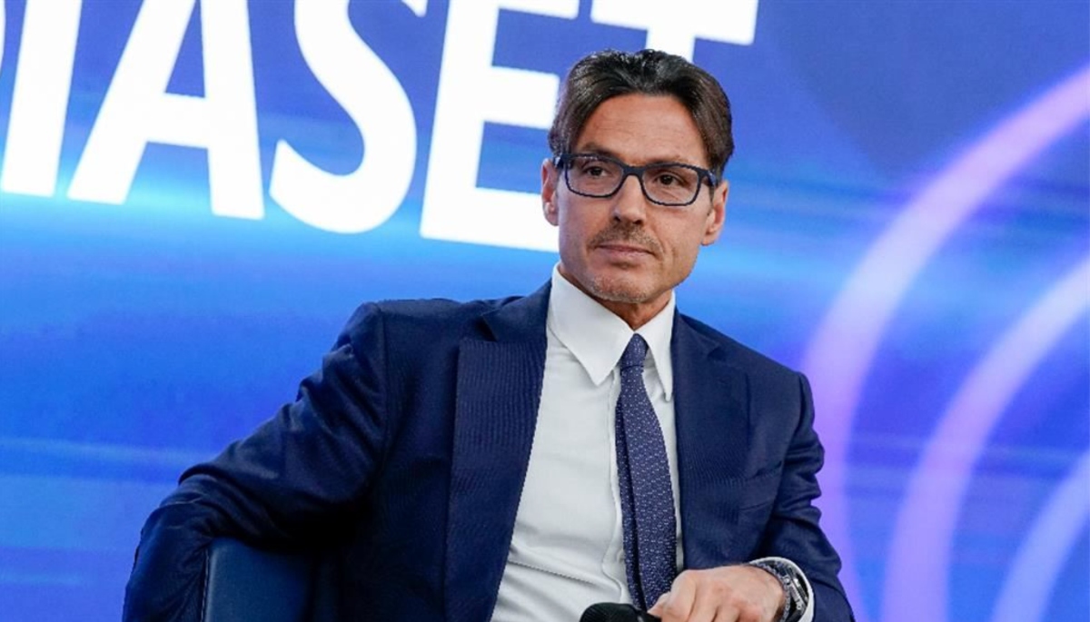 Mediaset, clamorosa decisione: il programma chiude in anticipo Mediaset, clamorosa decisione: il programma chiude in anticipo