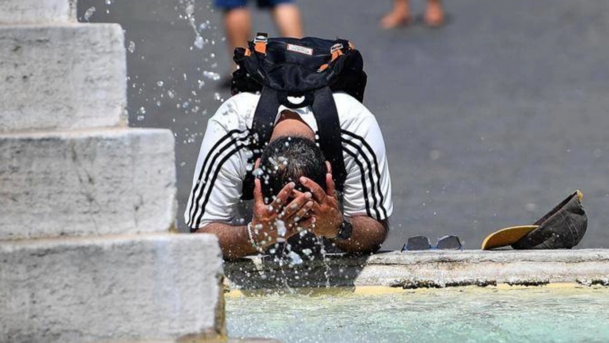 Caldo africano, arriva la prima ondata: temperature fino a 37 gradi. Ecco dove Caldo africano, arriva la prima ondata: temperature fino a 37 gradi. Ecco dove