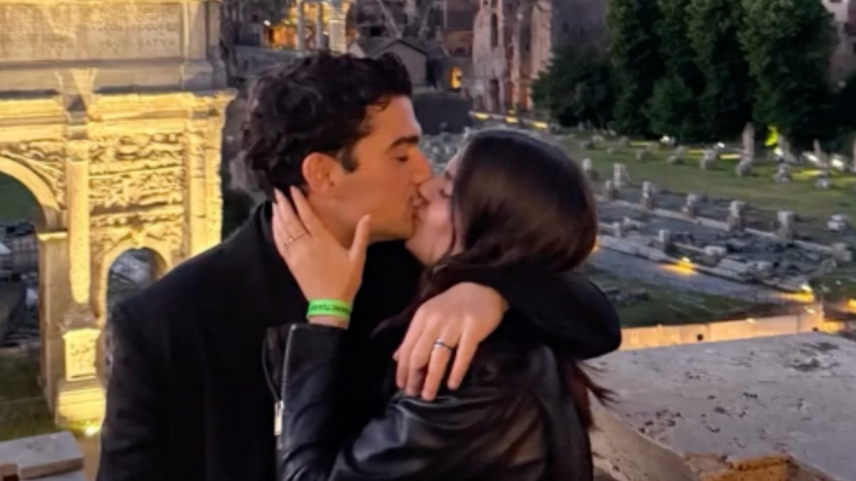 il famoso di 8216mare fuori8217 di nuovo innamorato il bacio fa sognare chi 232 la fortunata