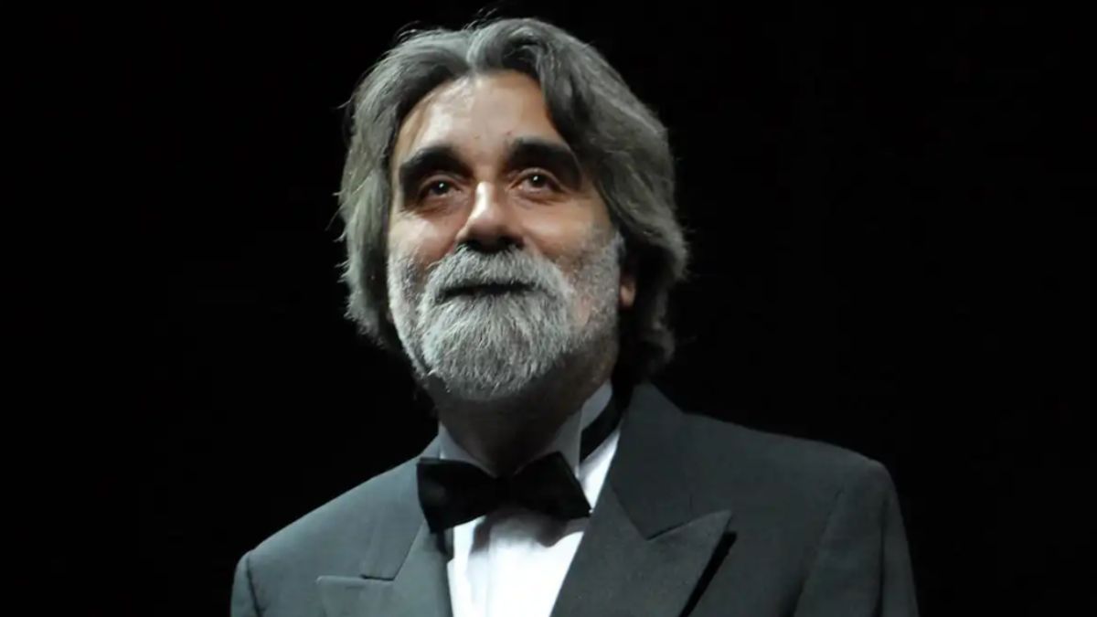 Peppe Vessicchio, la critica a “Sanremo” e la rivelazione su Maria De Filippi Peppe Vessicchio, la critica a “Sanremo” e la rivelazione su Maria De Filippi