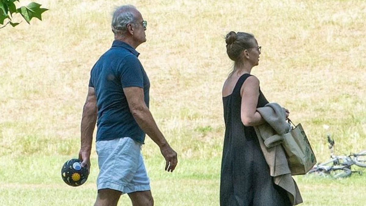 Il famoso attore diventa papà per l’ottava volta a 70 anni Il famoso attore diventa papà per l’ottava volta a 70 anni