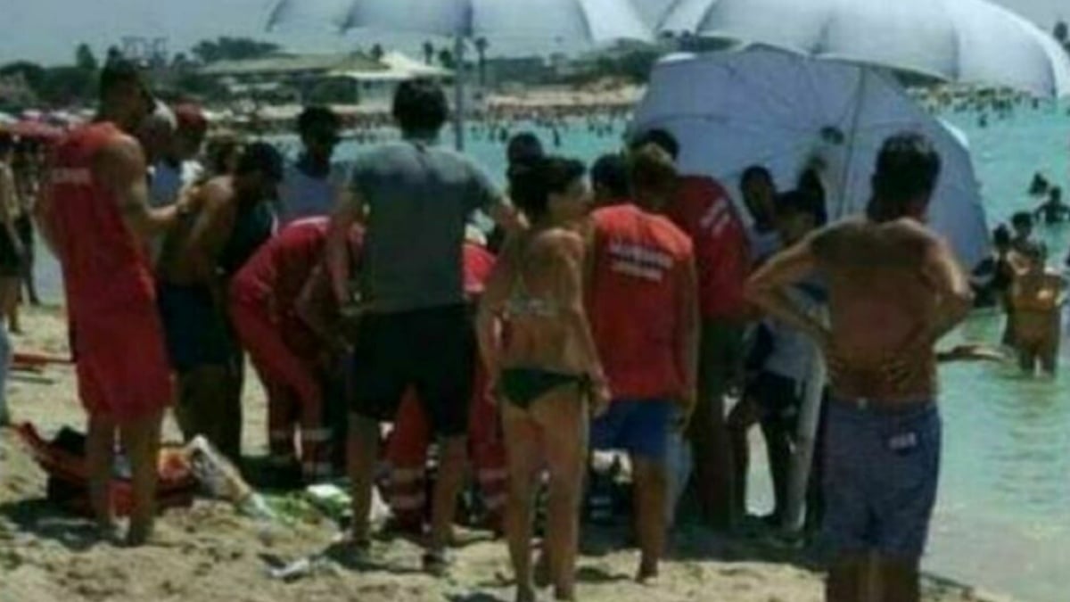 Tragedia al mare, Manuel ha malore improvviso e muore a 14 anni Tragedia al mare, Manuel ha malore improvviso e muore a 14 anni