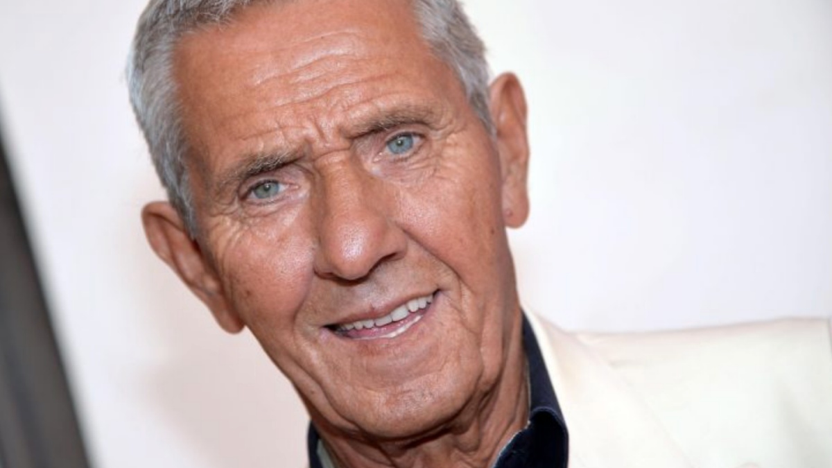 lutto nel cinema italiano addio al leggendario attore