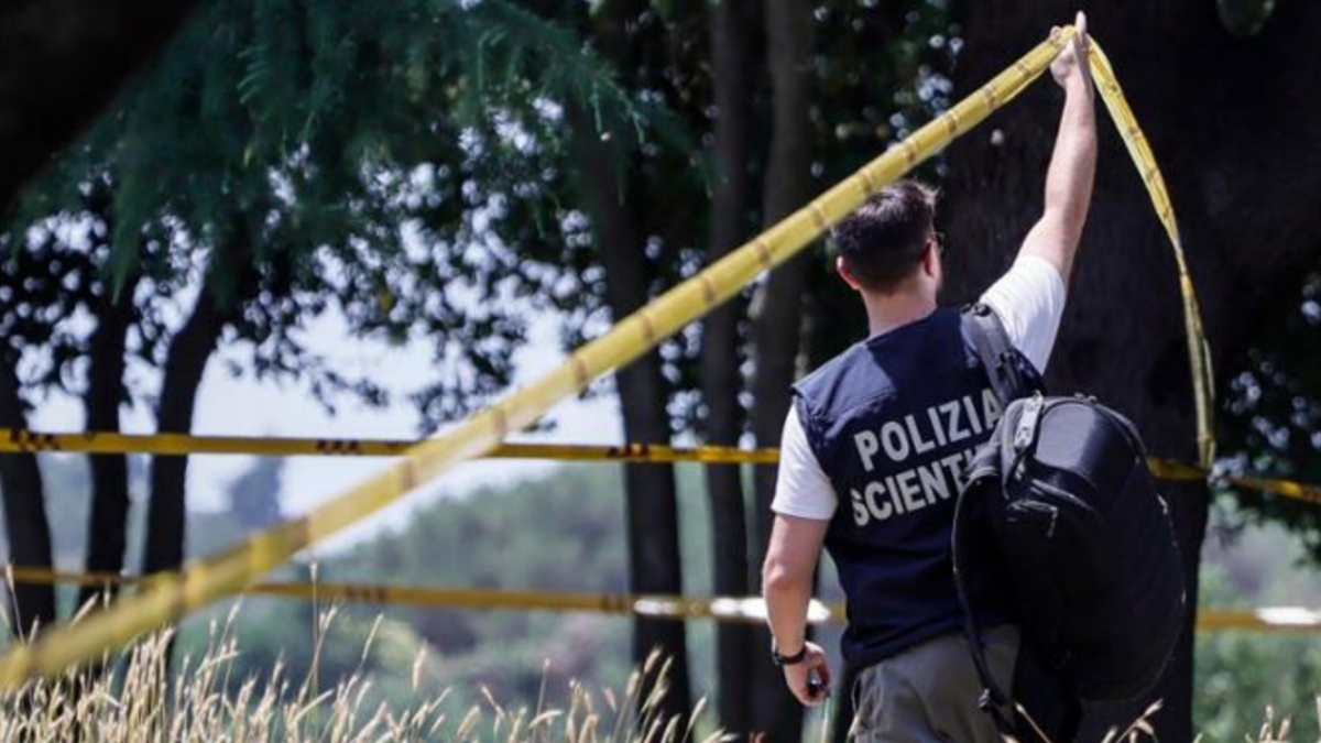 Villa Pamphili, si cerca il killer del parco: c’è un’impronta Villa Pamphili, si cerca il killer del parco: c’è un’impronta