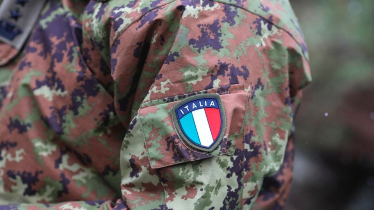 Leva militare obbligatoria, in quali paesi potrebbe tornare: cosa pensa il governo Meloni Leva militare obbligatoria, in quali paesi potrebbe tornare: cosa pensa il governo Meloni