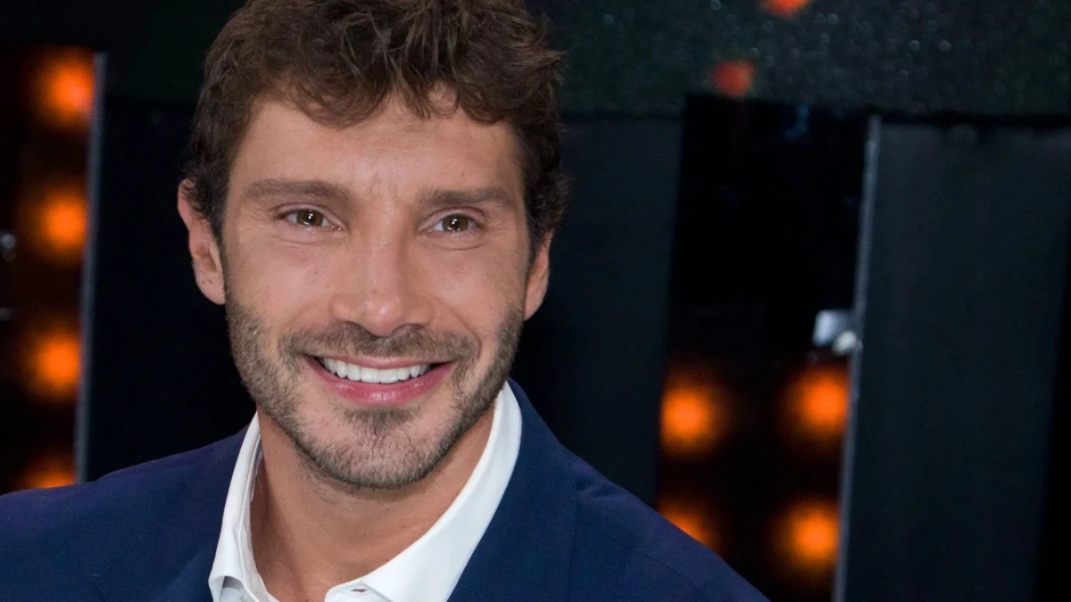 Stefano De Martino, finalmente la prova che tutti stavano aspettando: chi sarebbe la nuova fiamma Stefano De Martino, finalmente la prova che tutti stavano aspettando: chi sarebbe la nuova fiamma