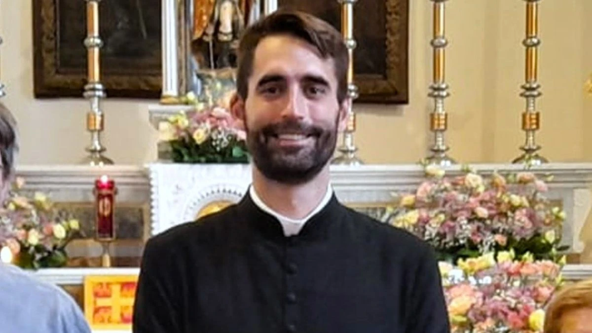 Don Matteo trovato morto così: un intero paese sotto choc Don Matteo trovato morto così: un intero paese sotto choc