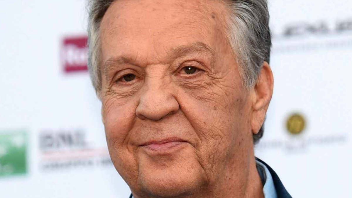 Renato Pozzetto, il video inedito del compleanno nella bufera: “Meglio non farlo vedere così…” Renato Pozzetto, il video inedito del compleanno nella bufera: “Meglio non farlo vedere così…”