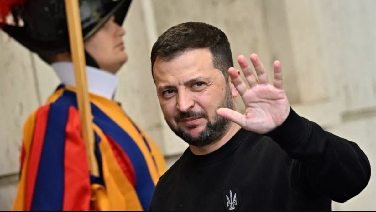 Zelensky a Roma nell’hotel blindato ma accade l’impensabile: da chi viene fermato Zelensky a Roma nell’hotel blindato ma accade l’impensabile: da chi viene fermato