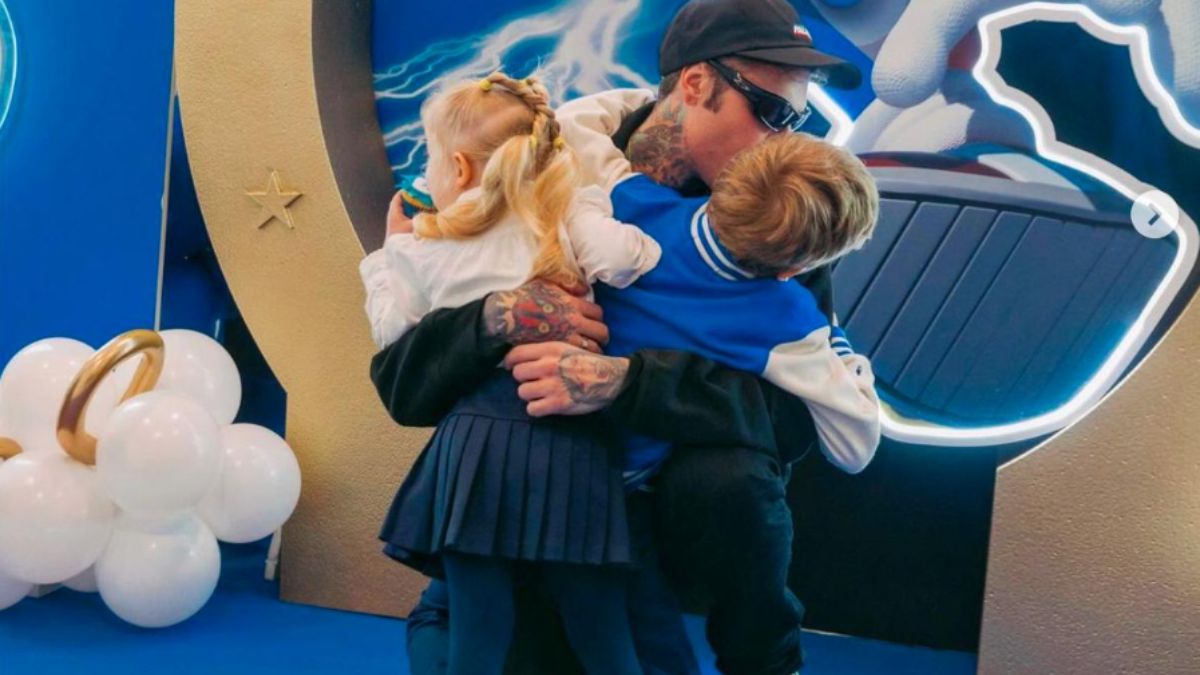 “Non è semplice, ti piange il cuore”: Fedez rivela la decisione sui figli (VIDEO)