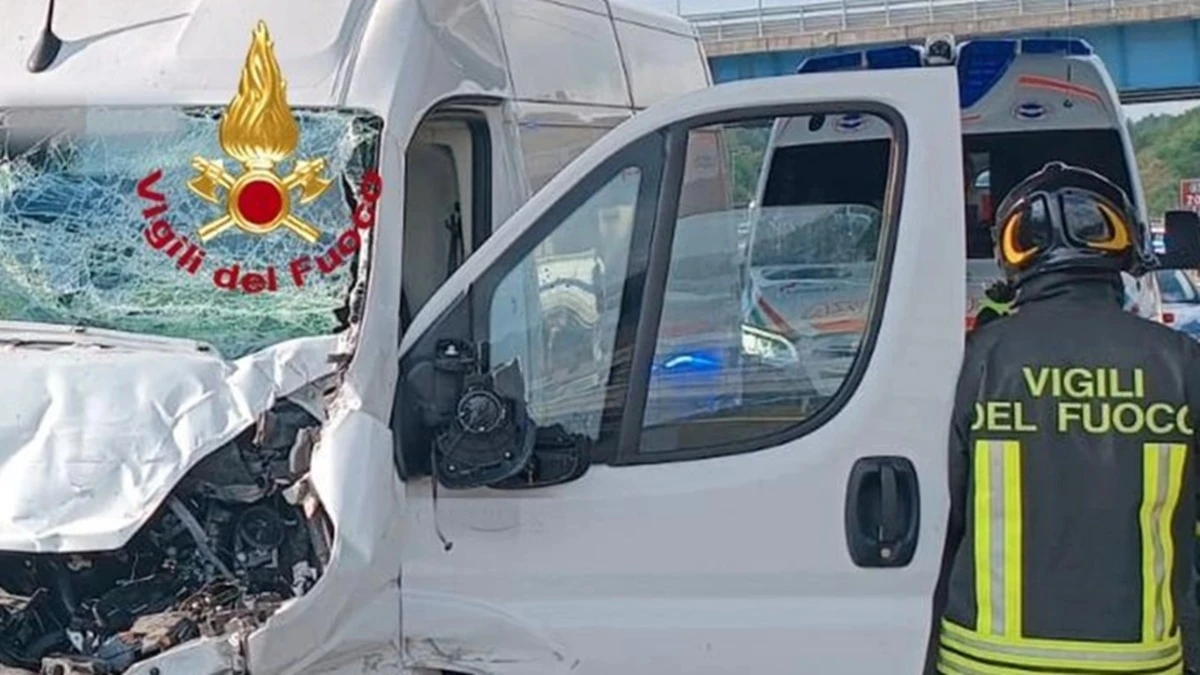 Terribile incidente in autostrada, è tragedia: come è successo Terribile incidente in autostrada, è tragedia: come è successo