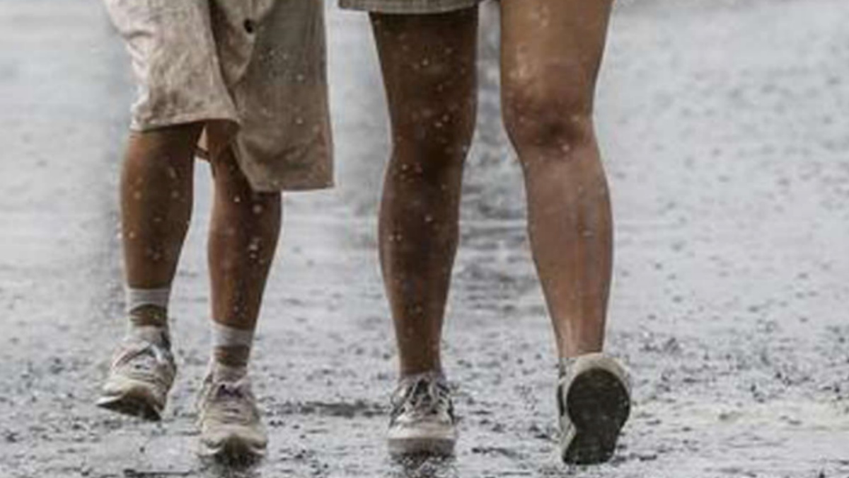 bomba d8217acqua in italia la pioggia trasforma in fiumi le strade video