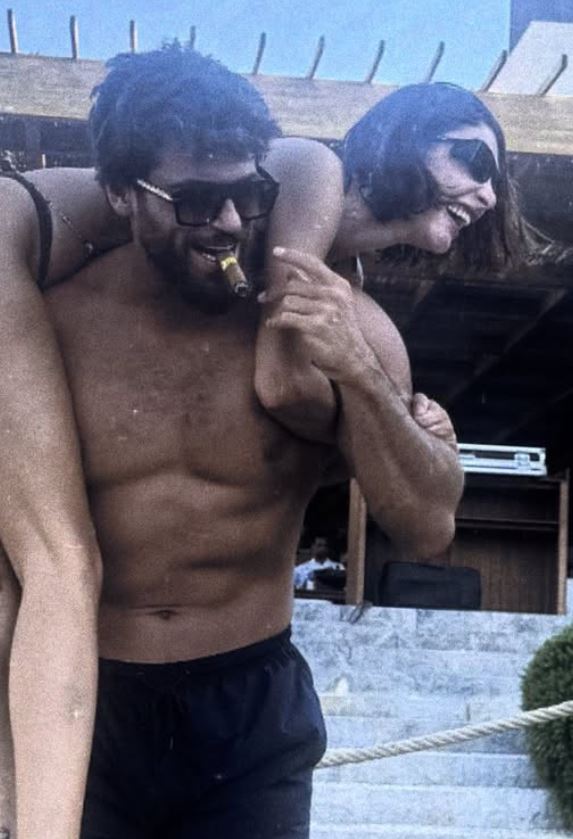 Can Yaman e Sara Bluma