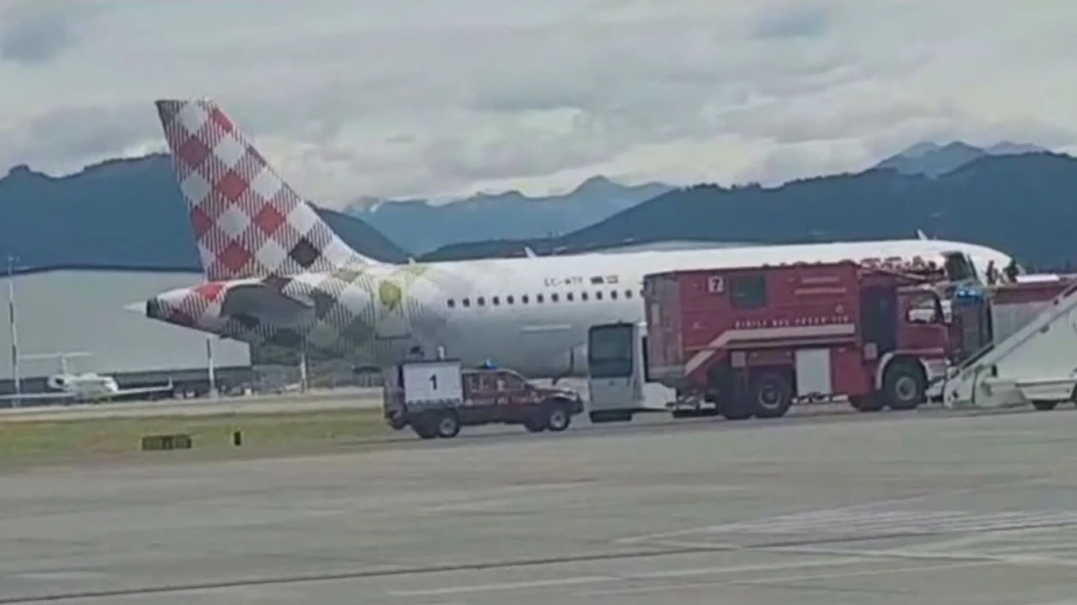 Uomo risucchiato dall’aereo, la scoperta: chi era. La polizia l’ha inseguito Uomo risucchiato dall’aereo, la scoperta: chi era. La polizia l’ha inseguito