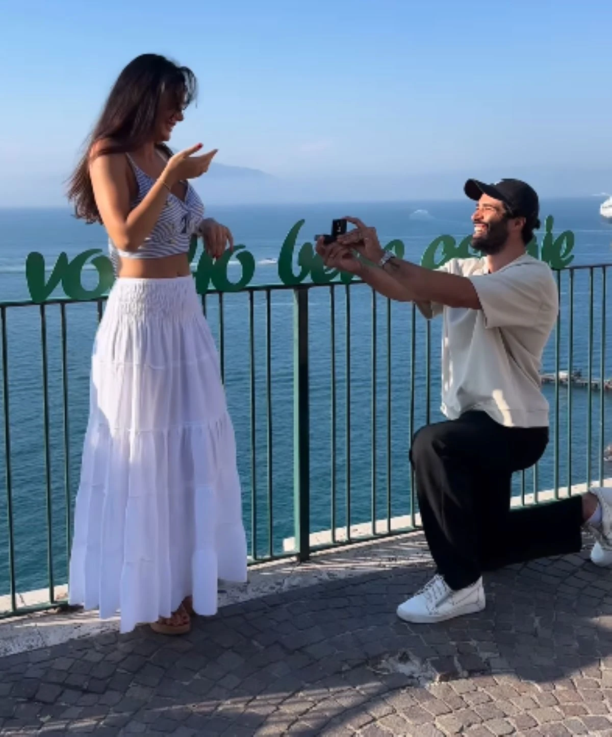 Volto Canale 5 Proposta Matrimonio