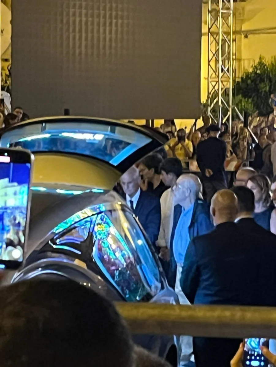 pippo baudo funerali feretro