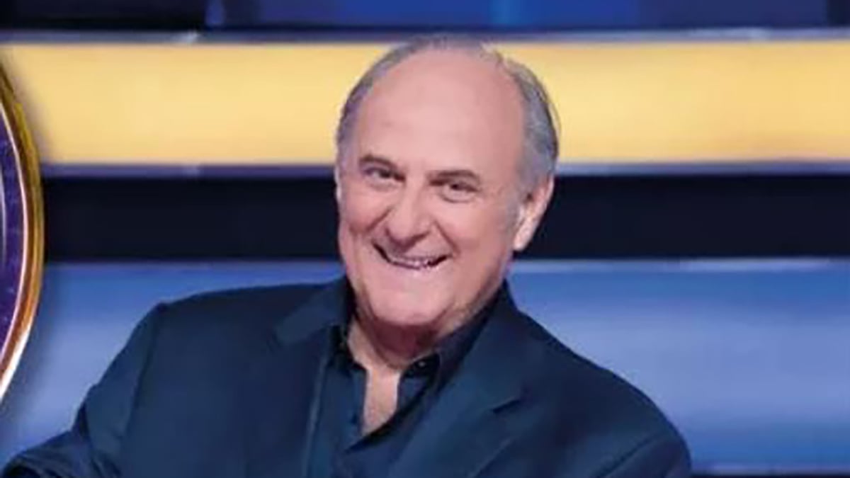 Gerry Scotti rivela: “Ecco quando andrò in pensione”. Poi la bomba su De Martino Gerry Scotti rivela: “Ecco quando andrò in pensione”. Poi la bomba su De Martino
