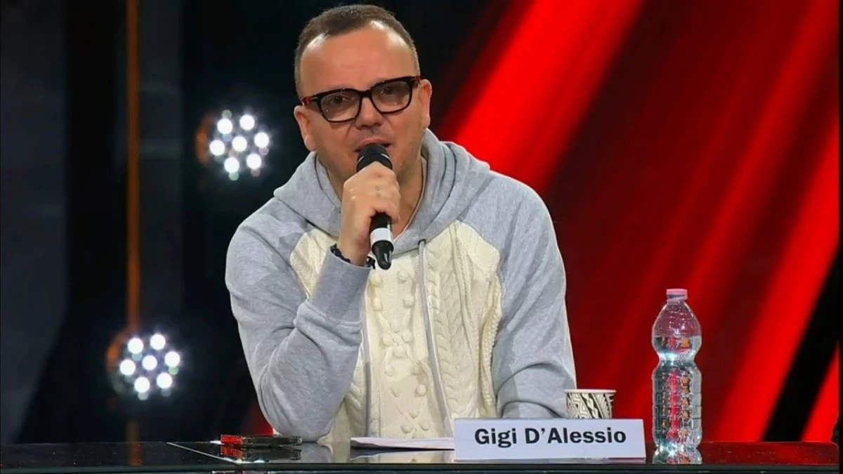 Gigi D’Alessio lascia The Voice dopo cinque anni: motivi, reazioni e chi al suo posto Gigi D’Alessio lascia The Voice dopo cinque anni: motivi, reazioni e chi al suo posto