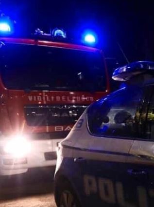 Tivoli, schianto con Porsche rubata contro un cancello: un morto e due feriti