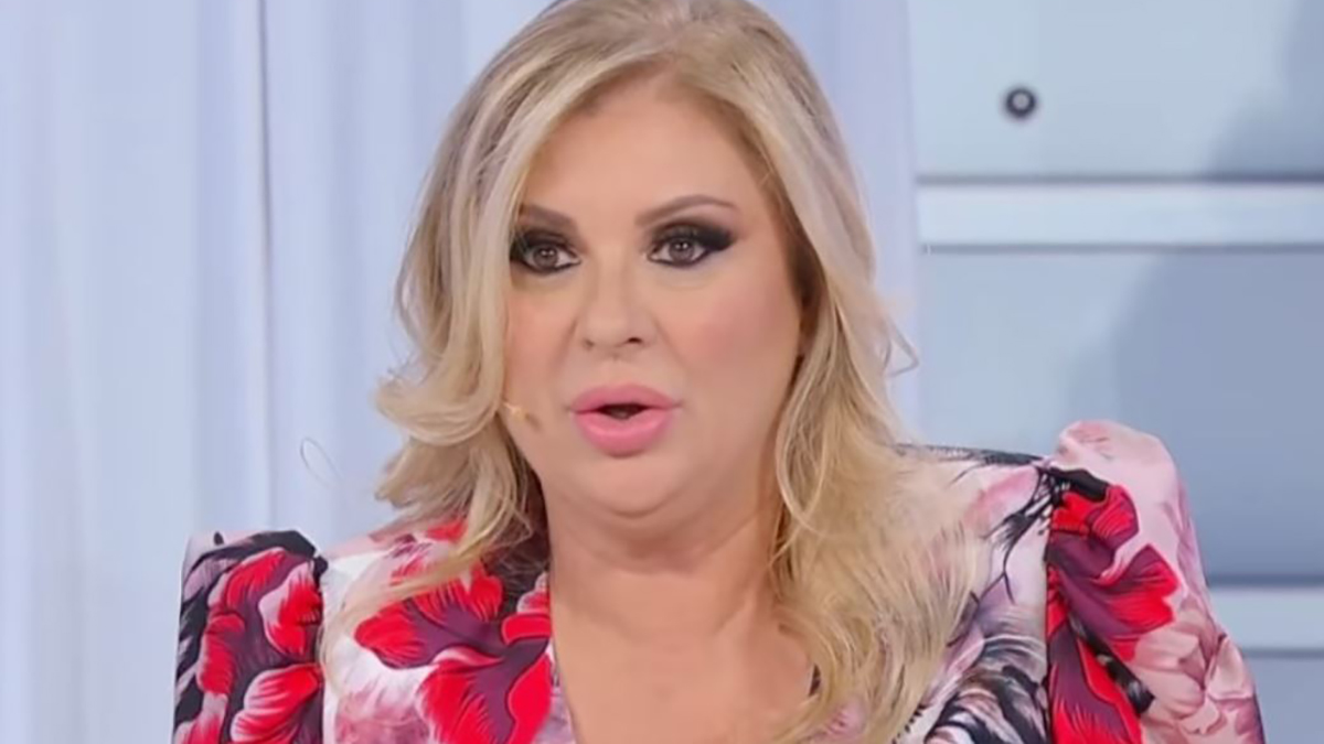 Tina Cipollari e la foto in ospedale: la verità sullo scatto Tina Cipollari e la foto in ospedale: la verità sullo scatto