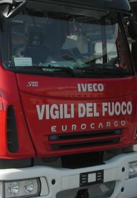 Falconara, trovato con una freccia di balestra nella testa