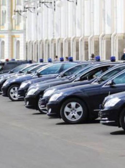 Auto blu e consulenze, arriva la ‘stangata’ per i politici italiani: cosa succede