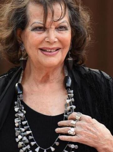 Claudia Cardinale, i figli con lei fino alla fine: chi sono e cosa fanno