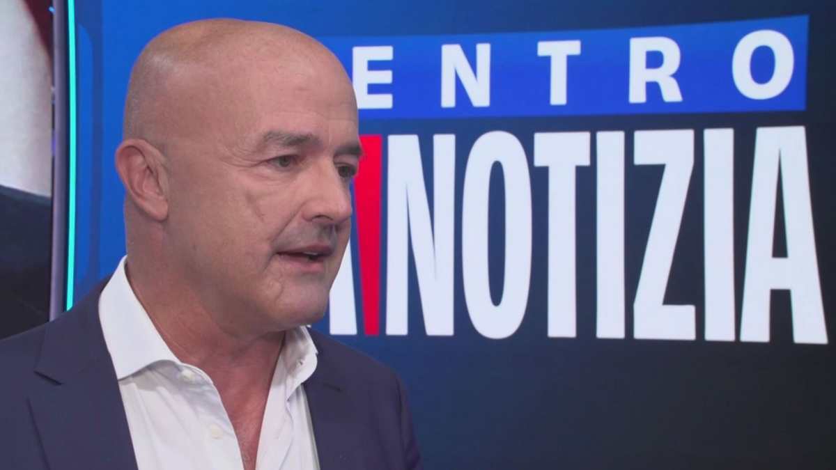 dentro la notizia ascolti tiepidi per nuzzi e gli opinionisti fuggono dalla concorrenza