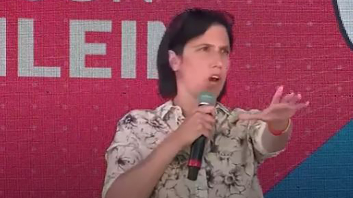 Schlein, finisce malissimo per lei alla festa: Travaglio costretto ad intervenire (VIDEO)