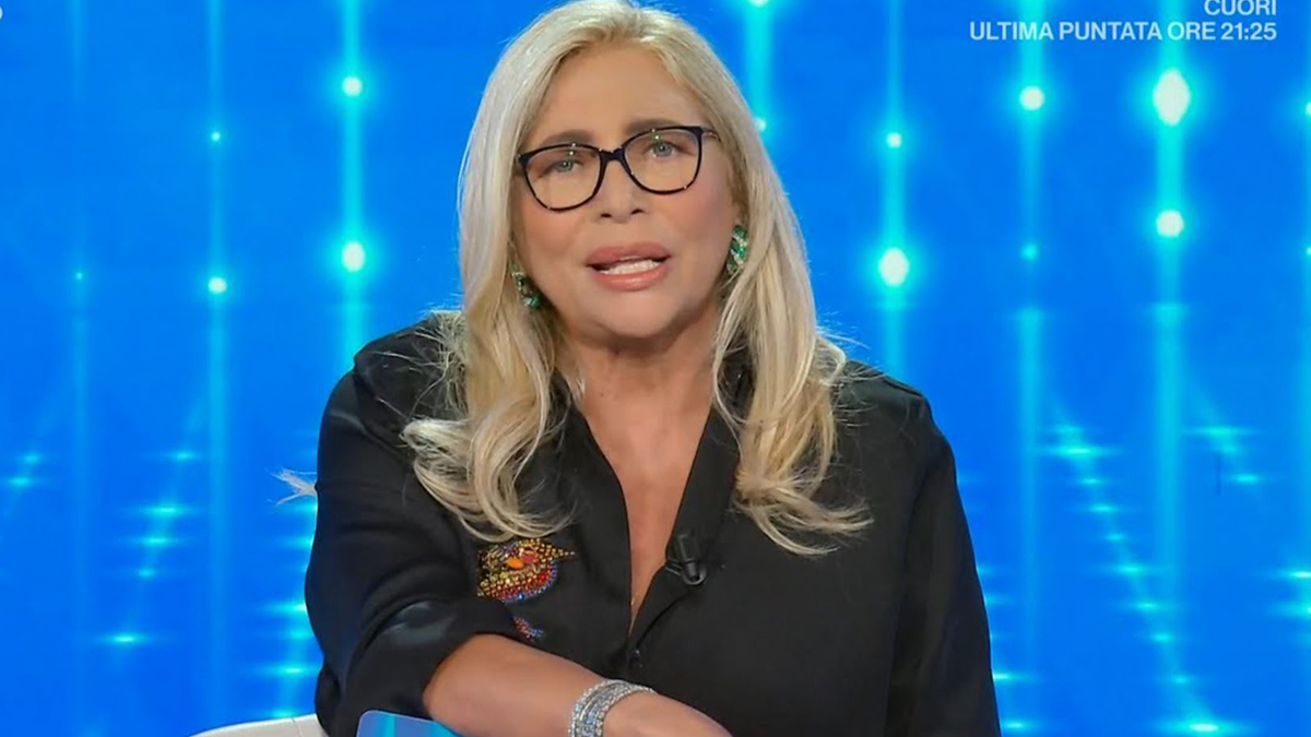“Ho denunciato e non finisce qui”. Mara Venier su tutte le furie, è successa una cosa gravissima “Ho denunciato e non finisce qui”. Mara Venier su tutte le furie, è successa una cosa gravissima