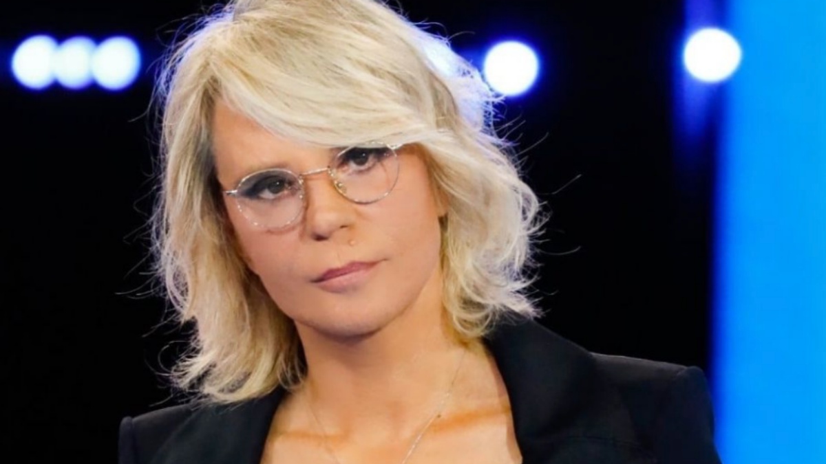 Maria De Filippi, pioggia di critiche dopo le ultime foto: cos’é successo