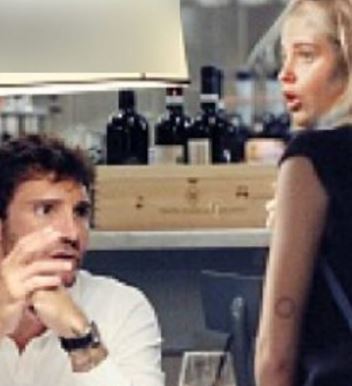 Stefano De Martino e Caroline Tronelli: lite al ristorante, cosa succede 