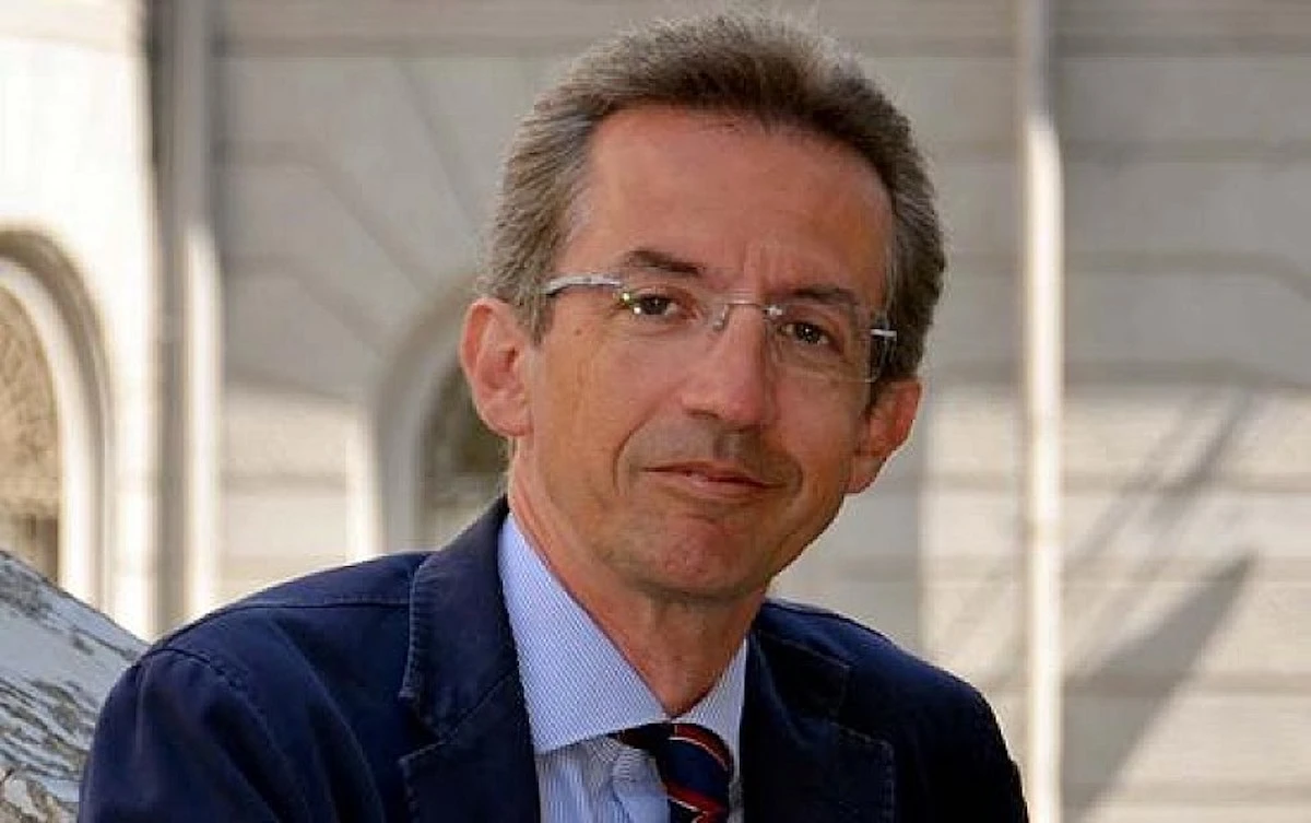 Gaetano Manfredi durante il suo mandato come ministro dell'Università