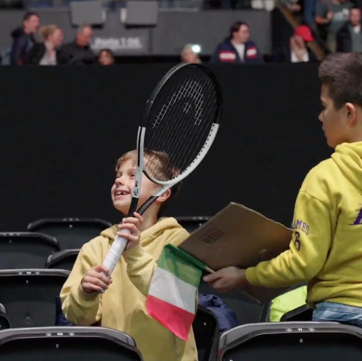 La racchetta Head Speed MP donata da Sinner