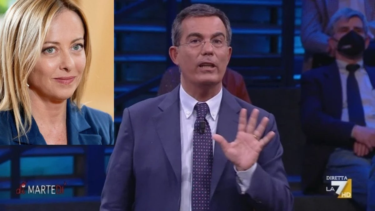Giorgia Meloni insultata così sotto gli occhi di Floris: caos totale in studio (VIDEO) Giorgia Meloni insultata così sotto gli occhi di Floris: caos totale in studio (VIDEO)