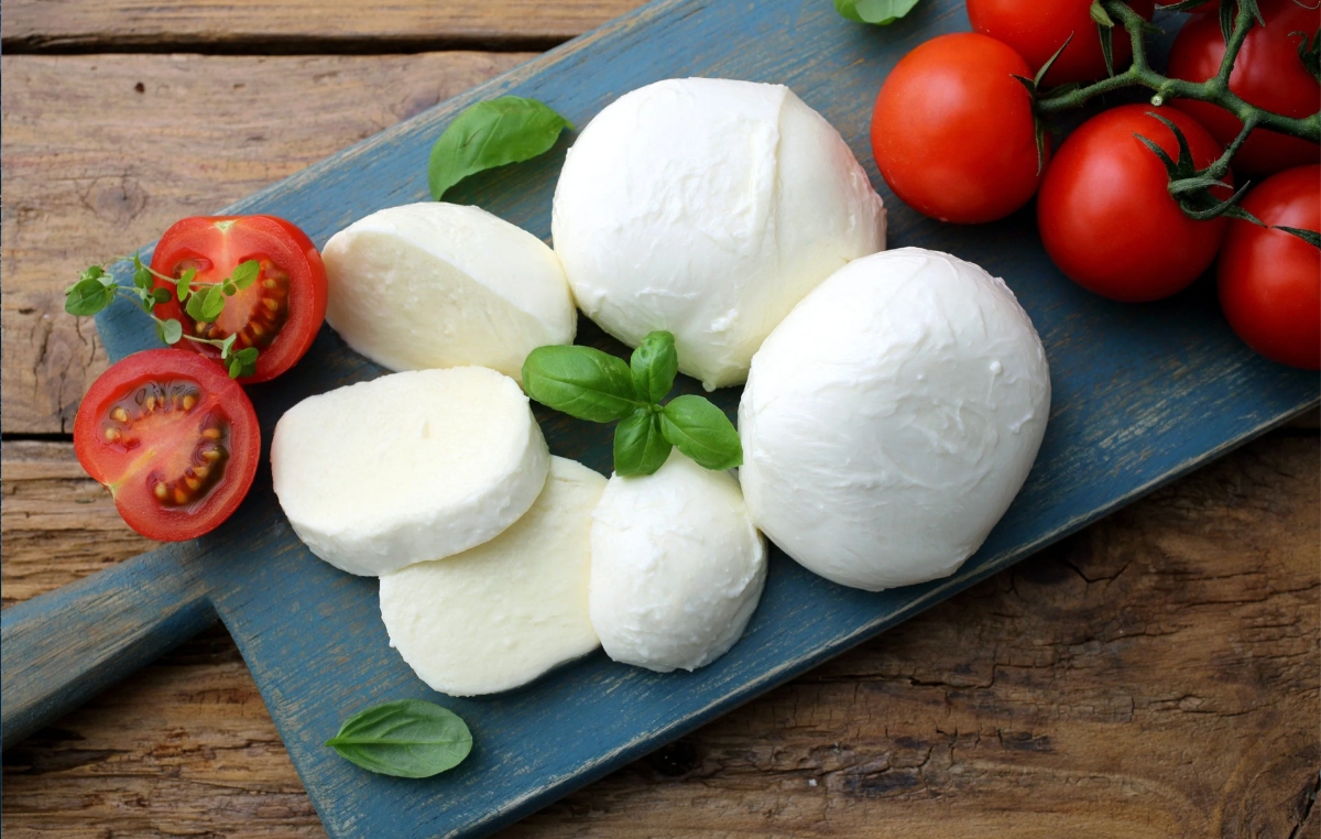 “Non mangiatela”. Mozzarella richiamata dal commercio: “Rischio microbiologico”