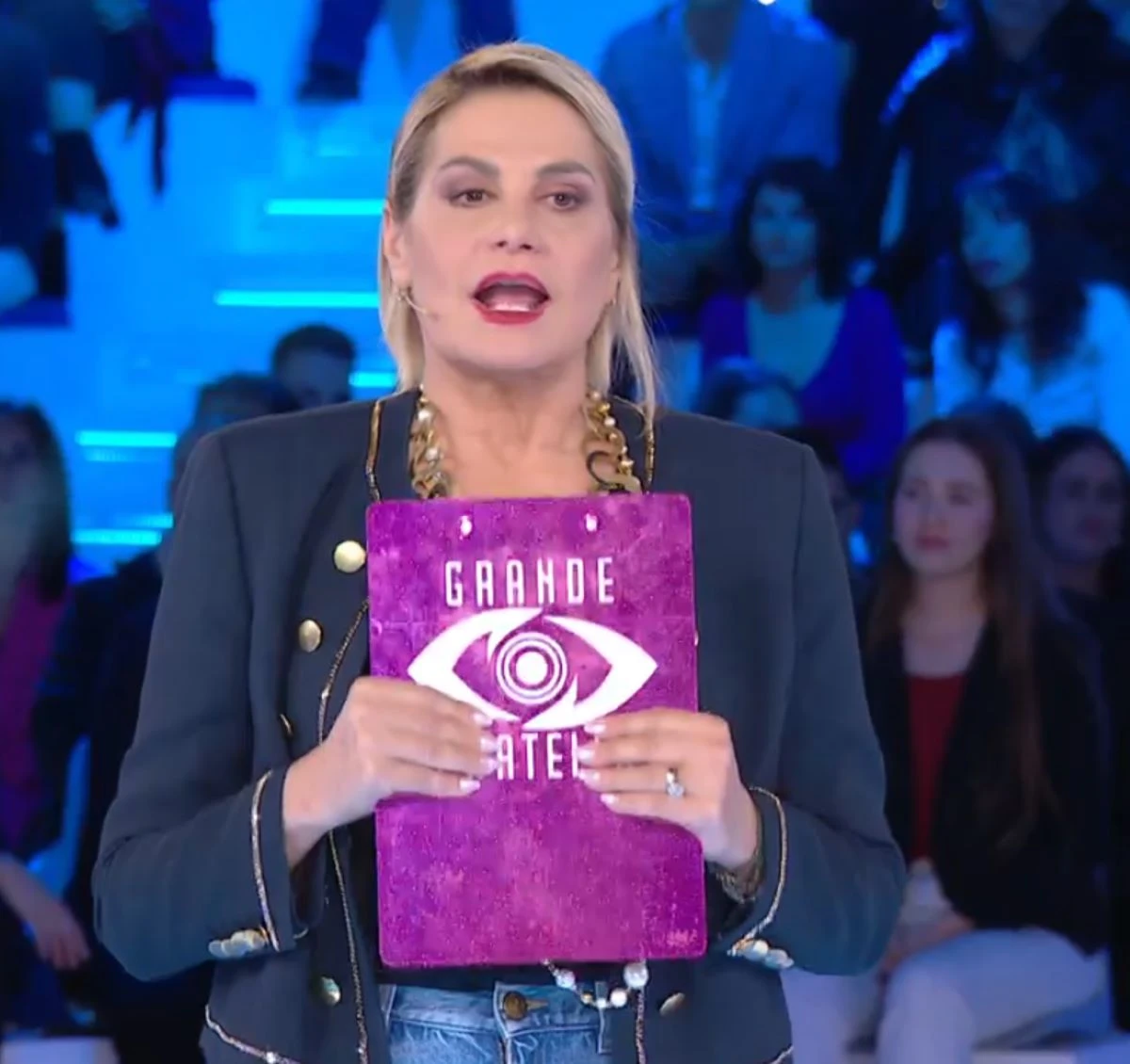 Simona Ventura conduce il Grande Fratello